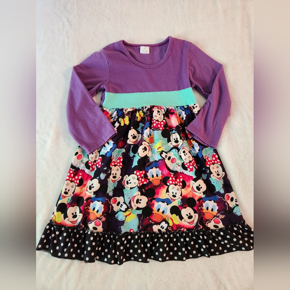 Little Girls size 6/7 EUC Mickey and Minnie & friends dress